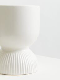Orsina Lightweight Planter, Durable Ceramic Construction Outdoor Pot, Cylindrical Design Flower Planter in White - thumbnail 4