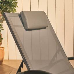 VonHaus Outdoor Reclinable Textoline Folding Sunloungers in Black - thumbnail 5
