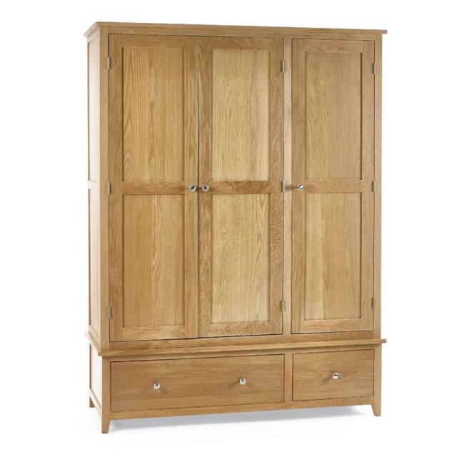 Cheshire Premium Brixton 3 Door Wardrobe in Oak in Light Oak - image 1