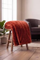 Deyongs Hockley Supersoft Fux Quilted Throw in Terracotta - Size: 150 cm x 200 cm - thumbnail 1
