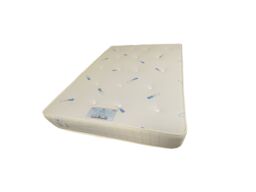 Knight Sleep Coolmax Gel Memory Spring Mattress With Edge Support in White - Size: Super King - thumbnail 3