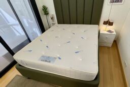 Knight Sleep Coolmax Gel Memory Spring Mattress With Edge Support in White - Size: Super King - thumbnail 1