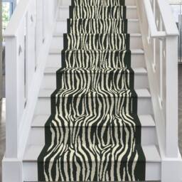runrug Stair Runner Carpet for Staircases - Soft & Comfy, 9mm - 'Savannah' in Black - Size: 60 cm x 660 cm - thumbnail 1
