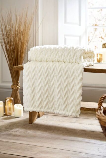 Deyongs Tadcaster Luxury Soft Chevron Throw - 140x180cm Warm & Soft Blanket in White - Size: 140 cm x 180 cm - image 1