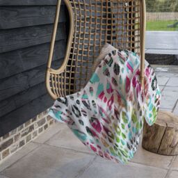 Benjamin Tate Design Multi Coloured Leopard Spots Blanket in Natural - Size: 120 cm x 150 cm - thumbnail 4