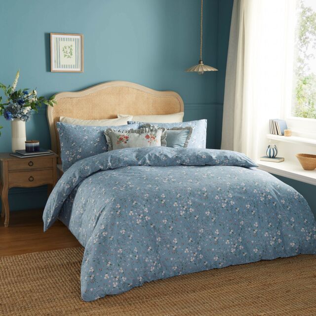 Wylder Bronte Floral 100% Cotton Duvet Cover Set in Light Blue - Size: King - image 1