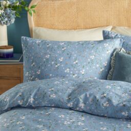 Wylder Bronte Floral 100% Cotton Duvet Cover Set in Light Blue - Size: King - thumbnail 2