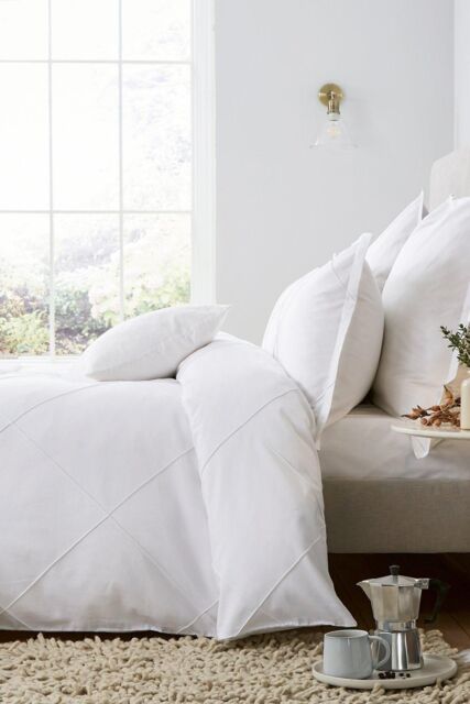 Murmur 'Cora' Cotton Sateen Duvet Cover in White - Size: Single - image 1