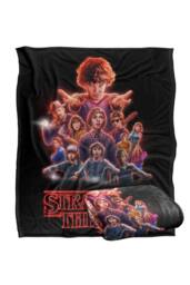 Stranger Things Season 2 Heroes Super Soft Throw Blanket 152 X 127 Cm - thumbnail 2