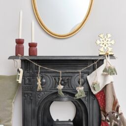 Melody Maison Green & White Winter Garland / Table Scatters - 120cm (1.2m / 47.2') - thumbnail 5