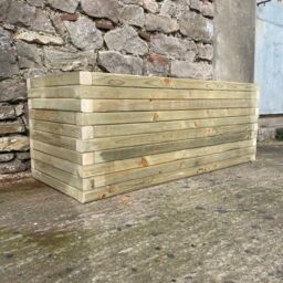 Buttercup Farm Norfolk Planter - Wood - L40 x W40 x H40 cm in Brown