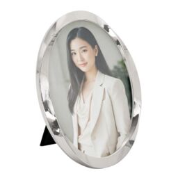 Happy Homewares Modern Oval Nickel Plated Metal 4x6 Picture Frame with Twisting Design in Metallic Silver - thumbnail 2