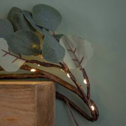 Samuel Alexander 1.8m Eucalyptus Christmas Garland with 130 Warm White LEDs in Green - thumbnail 4