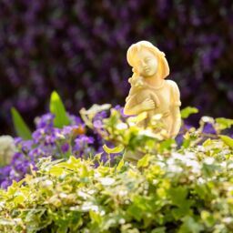 Marco Paul Set of Kids Garden Resin Ornaments in Grey - thumbnail 2