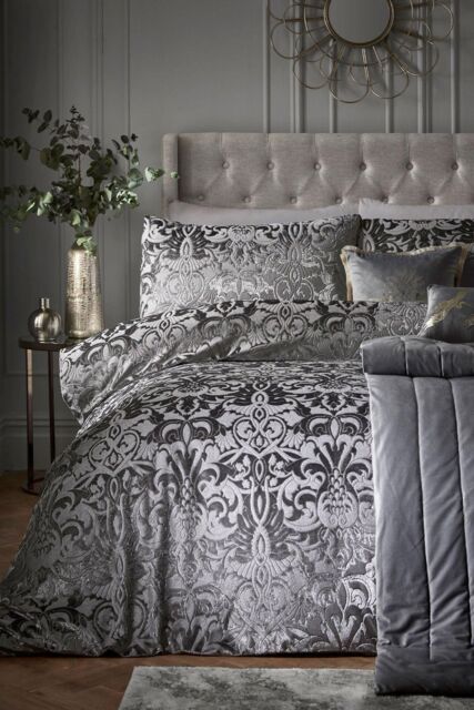 Laurence Llewelyn-Bowen 'Firenza' Damask Velvet Duvet Cover Set in Dark Grey - Size: Double - image 1