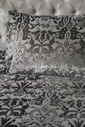 Laurence Llewelyn-Bowen 'Firenza' Damask Velvet Duvet Cover Set in Dark Grey - Size: Double - thumbnail 3