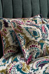 Edinburgh Weavers Aretha Paisley 200 TC Premium Cotton Sateen Piped Pair of Pillowcases in Teal - thumbnail 1