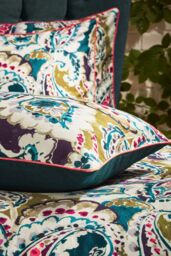 Edinburgh Weavers Aretha Paisley 200 TC Premium Cotton Sateen Piped Pair of Pillowcases in Teal - thumbnail 2