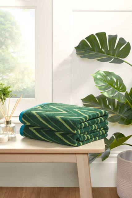 Rapport Home Helix Pure Cotton Face, Hand, Bath Towel & Bath Sheet Set in Green - image 1