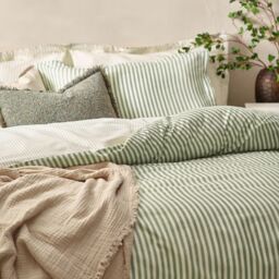 Yard Hebden Striped 100% Cotton Duvet Cover Set in Green - Size: King - thumbnail 2
