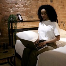 X Rocker Denver Ottoman Bed with LED Lights & Underbed Storage in Light Brown - Size: King - thumbnail 7