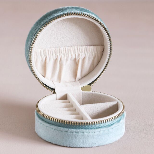 Lisa Angel Women's Mint Green Velvet Round Travel Jewellery Case - image 1