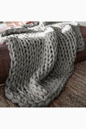 H&O Direct Chunky Knit Throw Blanket Handwoven Home Decor in Grey - Size: 80 cm x 100 cm - thumbnail 1