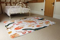 Benjamin Tate Design Birds & Leaves In Autumn Rug in Natural - Size: Large - thumbnail 3