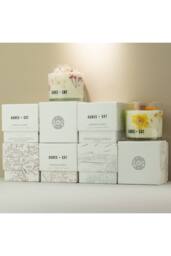 KDMD Agnes & Cat Windermere Inspired Soy Wax Candle in White - thumbnail 4