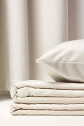 Homescapes Diamond Quilted Velvet Throw in Cream - Size: 150 cm x 200 cm - thumbnail 6