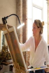 daylight Easel Lamp Go Portable 95+ CRI LED Artist Lamp with Battery - thumbnail 7