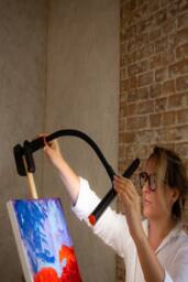 daylight Easel Lamp Go Portable 95+ CRI LED Artist Lamp with Battery - thumbnail 6