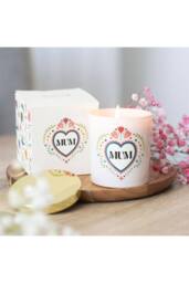 KDMD Mum Folk Heart French Tulip Candle - Calming Gift for Mother's Day in Off-White - thumbnail 1