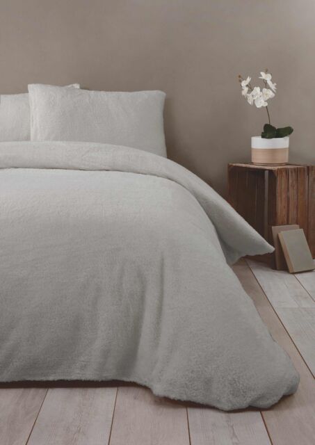 Rapport Home Teddy Fleece Polyester Duvet Cover Set With Pillowcase in Silver - Size: Single - image 1