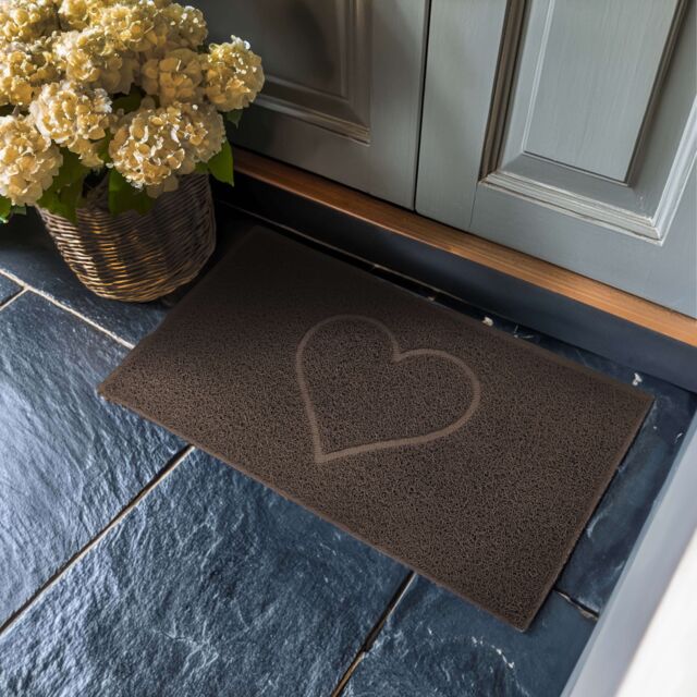 Nicoman Embossed PVC Spaghetti Pressed Heart Doormat in Brown - Size: 45 cm x 75 cm - image 1