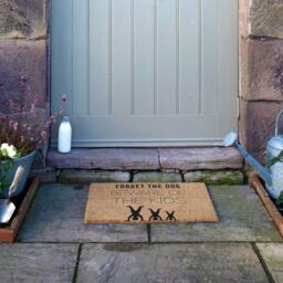 Artsy Mats Forget The Dog Beware Of The Kids Doormat in Black - Size: 40 cm x 60 cm - thumbnail 6