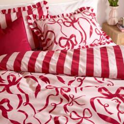 Furn La Vie En Bows Reversible Duvet Cover Set in Bright Pink - Size: Single - thumbnail 4