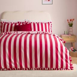 Furn La Vie En Bows Reversible Duvet Cover Set in Bright Pink - Size: Single - thumbnail 2