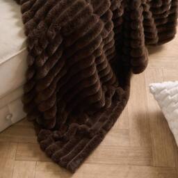 OHS Faux Fur Ribbed Fleece Throw Blanket Winter Warm Supersoft in Chocolate - Size: 125 cm x 150 cm - thumbnail 2