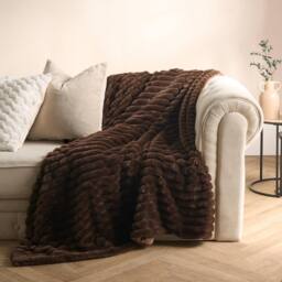 OHS Faux Fur Ribbed Fleece Throw Blanket Winter Warm Supersoft in Chocolate - Size: 125 cm x 150 cm - thumbnail 1