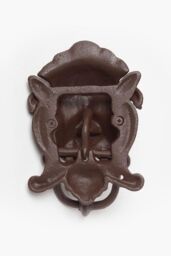 Homescapes Brown Cast Iron Lion Head Traditional Door Knocker - thumbnail 4