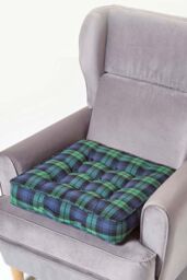 Homescapes Black Watch Tartan Cotton Armchair Booster Cushion in Green - Size: 50 cm x 50 cm