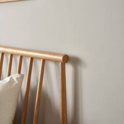 Cheshire Magnolia Oak Spindle Bed - Double (135cm) in Brown - thumbnail 8