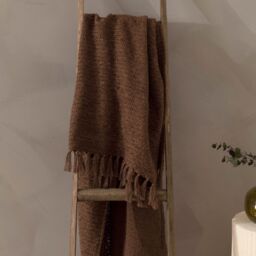 Yard Candar Textured Boucle Throw in Brown - Size: 130 cm x 170 cm - thumbnail 2