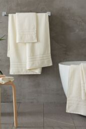 Catherine Lansfield Zero Twist Cotton 6 Piece Towel Bale in Cream - thumbnail 4