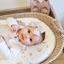 Minky Myles Baby Fitted Moses Basket Sheet. Cotton Neautral Bunny Nursery Sheet. Crease. Baby Bedding Crib Sheets in White - thumbnail 3