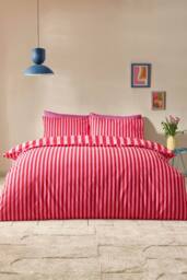 Sassy B 'Stripe Tease' Reversible Duvet Cover Set in Red - Size: Single - thumbnail 2