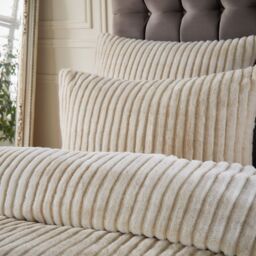 Paoletti Alpine Striped Faux Fur Duvet Cover Set in Light Beige - Size: King - thumbnail 2