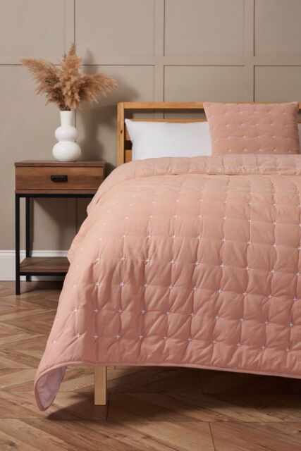 BHS Cross Stitch Quilted Bedspread in Pink - Size: Small - image 1