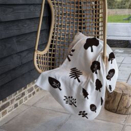 Benjamin Tate Design Tree Silhouette Illustrations Designer Blanket in Natural - Size: 120 cm x 150 cm - thumbnail 3